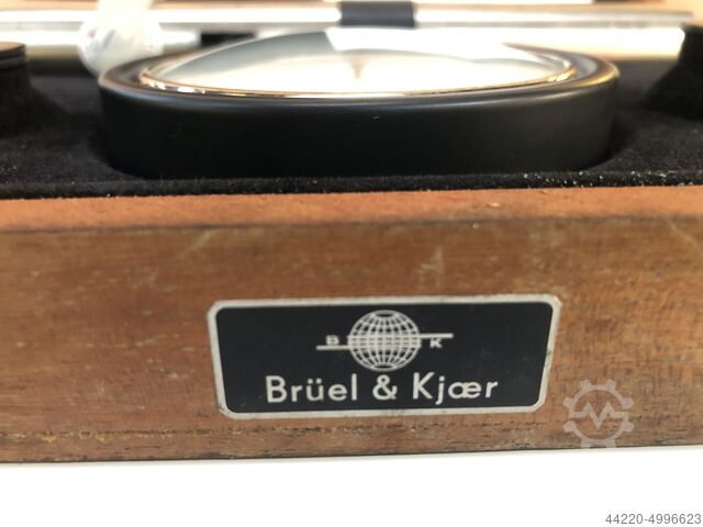Calibrador acústico de pistófono Brüel & Kjaer 4220