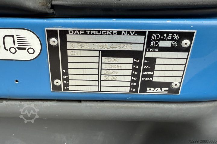 Flatbed truck with tarp DAF LF 220 108 4x2 Blache