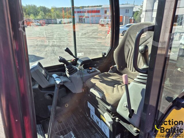 รถขุดขนาดเล็ก Yanmar SV 26