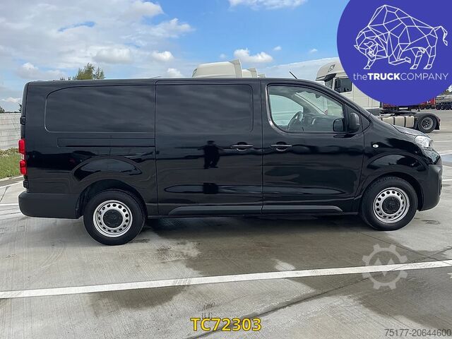 Box van Peugeot Expert Long 2.0 BlueHDI 145