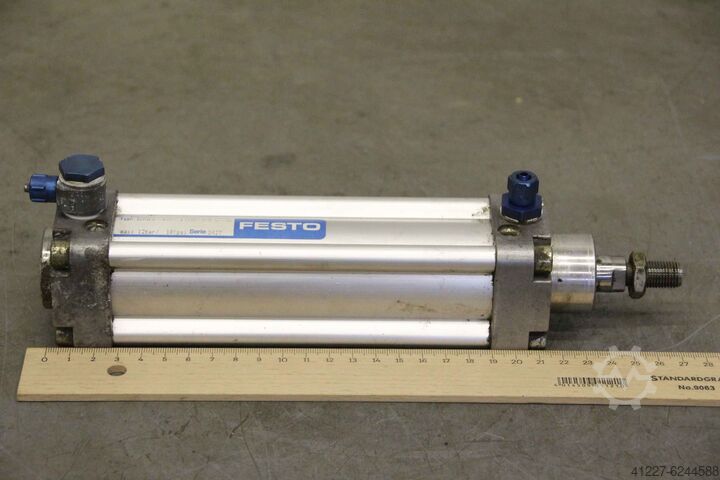 Cylindre pneumatique Festo DNU-40-105-PPV-A