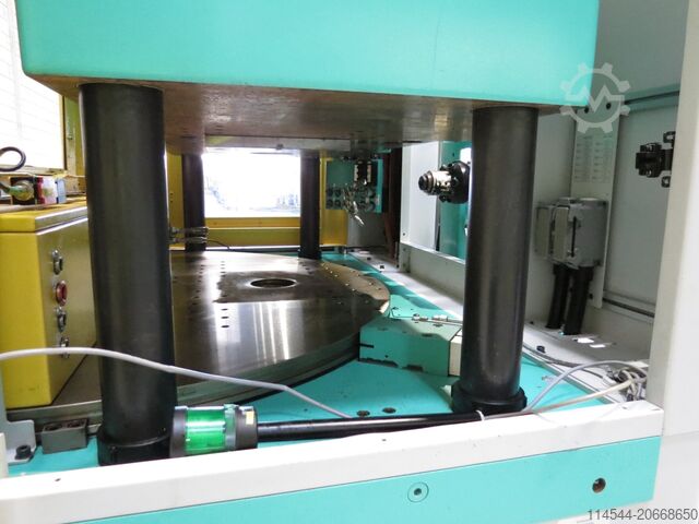 Macchina per lo stampaggio a iniezione ARBURG A 1500 T (S&P 3786)