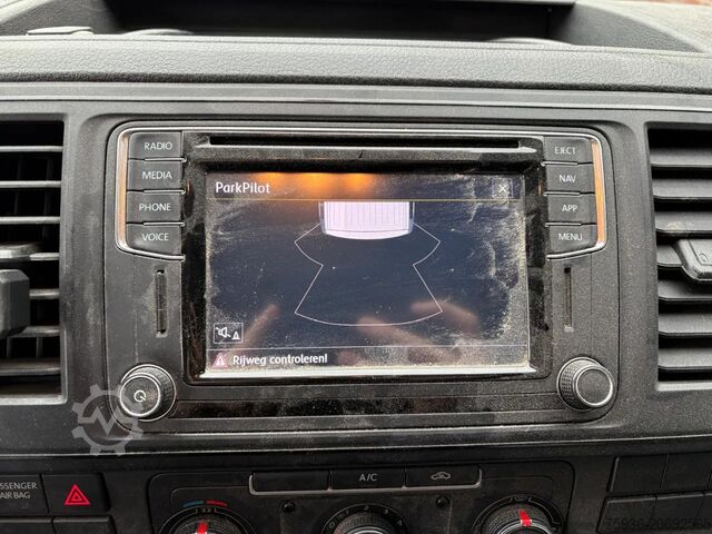 Box van Volkswagen Transporter Lichte Schade 2.0 tdi L2 Carplay Pa...