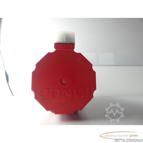 Fanuci mootor Fanuc A06B-0128-B677 AC Servo Motor SN: C113ZM5473 --