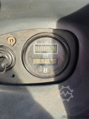 Pallet stacker Linde L14