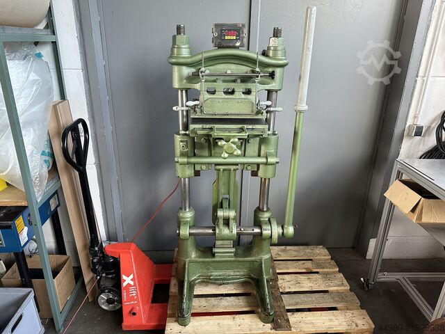 Heissfolien-Prägepresse Kniehebel Heissfolien-Prägepresse