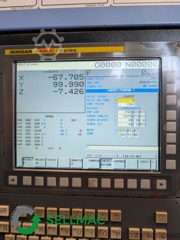 Vertikales Bearbeitungszentrum DOOSAN VC 3600
