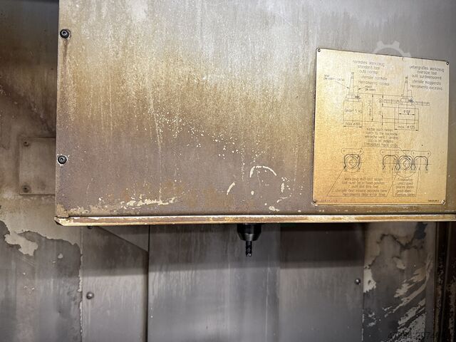 CNC vertical machining center STAMA MC 526