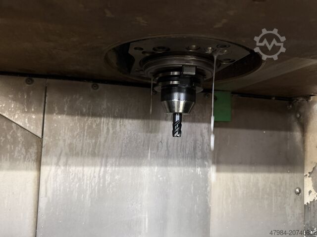 CNC vertical machining center STAMA MC 526