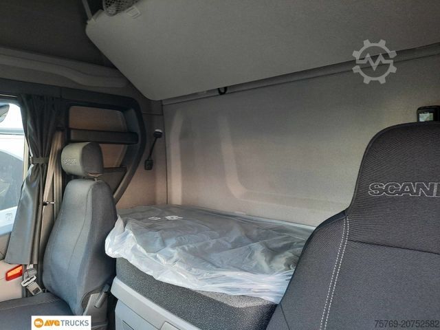 Standard dragbil SCANIA R 460 2-KreisHydr.+Kipphebel Retarder 2 xTank