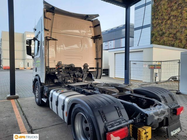Unit traktor standar SCANIA R 460 2-KreisHydr.+Kipphebel Retarder 2xTank