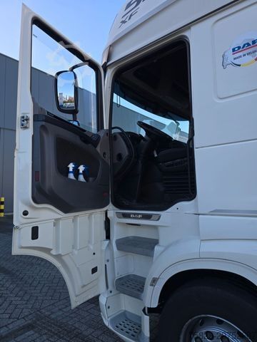 Standard dragbil DAF XF530 SSC / Intarder/ Neue Tacho SMT 2