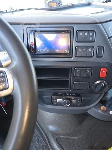 Standard dragbil DAF XF530   SSC / Intarder/ Neue Tacho SMT 2