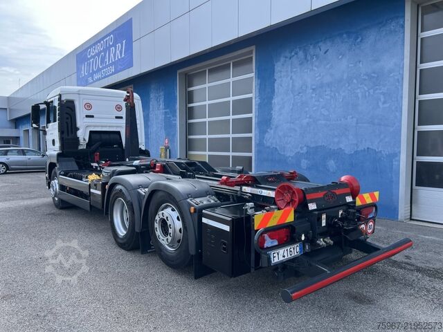 Camion benne à bras amovible MAN TGS 26.470