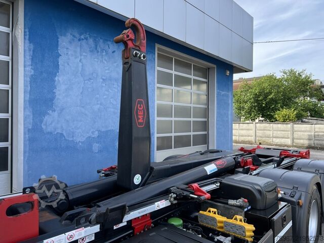 Camion benne à bras amovible MAN TGS 26.470