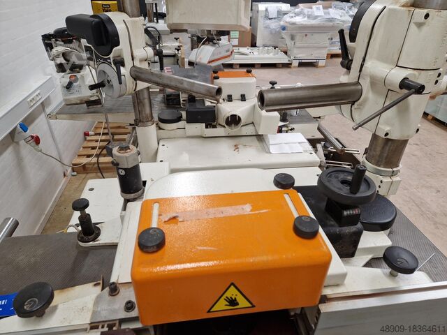 Fræsari með hallandi snælda SCM t 150 class