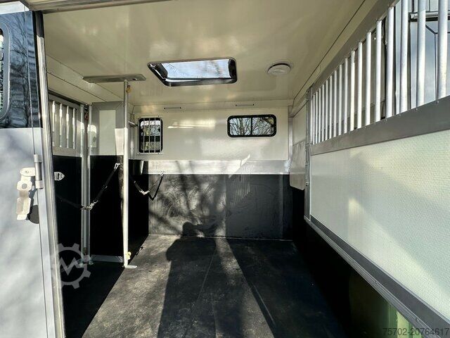 Livestock trailer Anka Steinsberger 2-Pferdeanhänger mit Bett