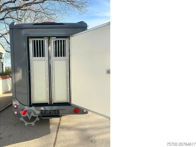 Livestock trailer Anka Steinsberger 2-Pferdeanhänger mit Bett