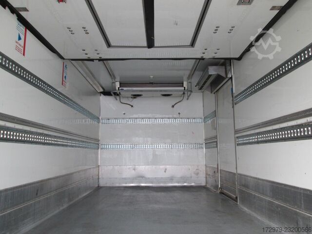 Camión frigorífico MERCEDES-BENZ Atego 1218*2xCarrier Kühlkoffer 6.18m*LBW*