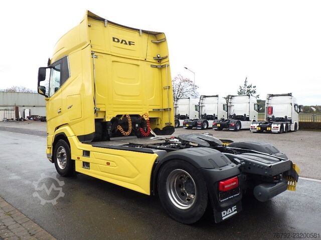 Tractor estándar DAF XG+ 480 Skylight/Intarder/2xTank/Hydr./Standklim