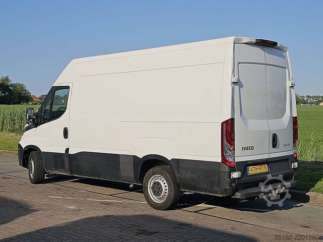 ऊंची छत वाला स्टेशन वैगन IVECO DAILY