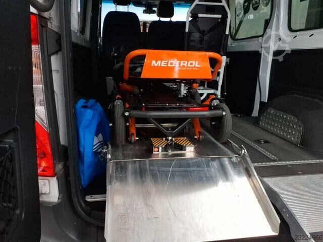 Mercedes-Benz Sprinter 215 CDI 9G pentru transportul pacienților Mercedes-Benz Sprinter 215 CDI 9G Krankentransport