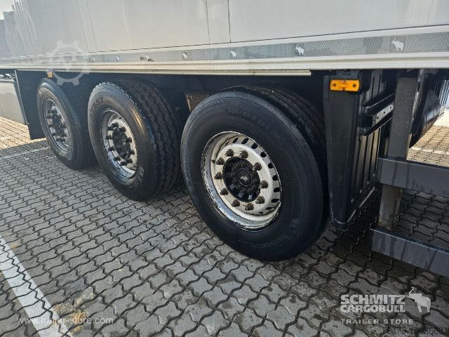Külmikpoolhaagis Schmitz Cargobull Reefer Standard
