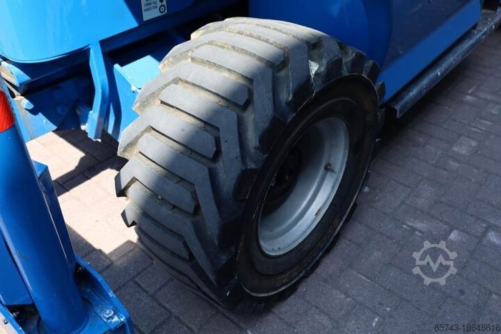 Elevador de tesoura JLG 4394RT Diesel, 4x4 Drive, 15.1m Working Height, 56
