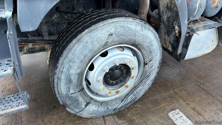 Khung xe có cabin lái MAN 27.403 (6 CYLINDER / STEEL SUSP. / LAMES / BIG ...