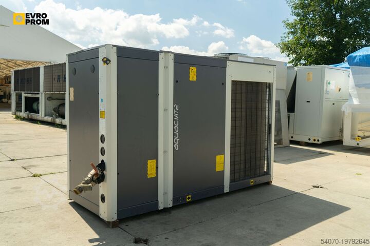 Охолоджувач. Used Aircooled chiller CIAT AQUACIAT2 LDC 240V 61 kW. 2011 yom