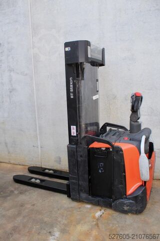 Empilhador BT SPE 160 L