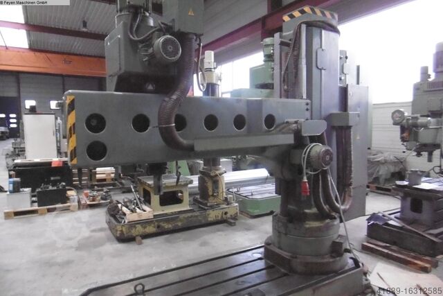 Mesin bor radial TOS / MAS VO 50