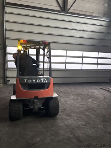 ラフテレーントフォークリフト Toyota 62-8FD18MAK