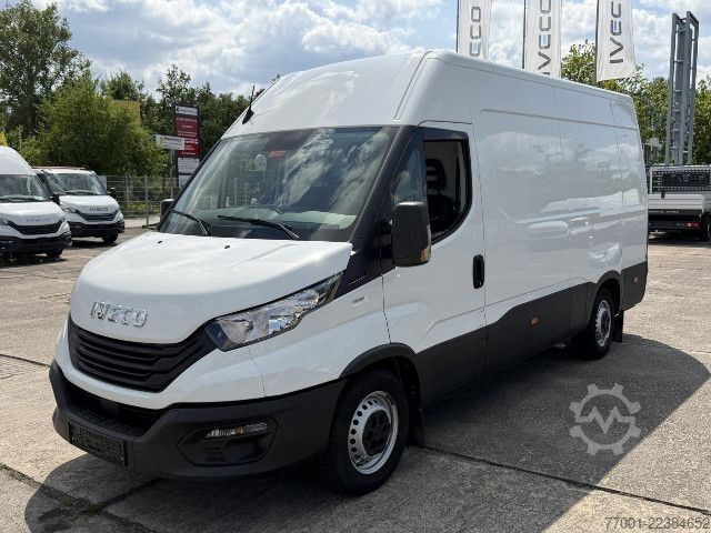 Kastenwagen IVECO 35S16V Klima / DAB / PDC