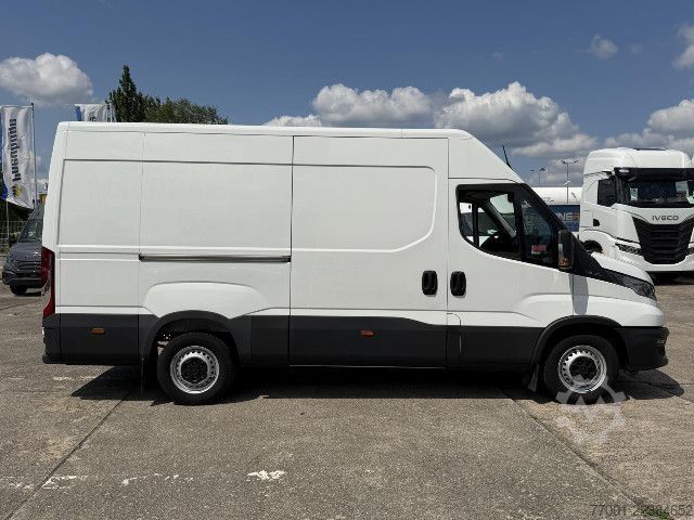 Kastenwagen IVECO 35S16V Klima / DAB / PDC