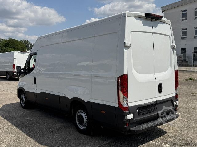 Kastenwagen IVECO 35S16V Klima / DAB / PDC