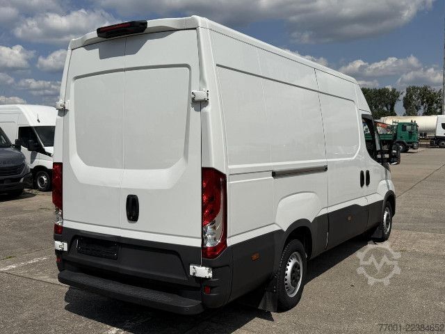 Kastenwagen IVECO 35S16V Klima / DAB / PDC