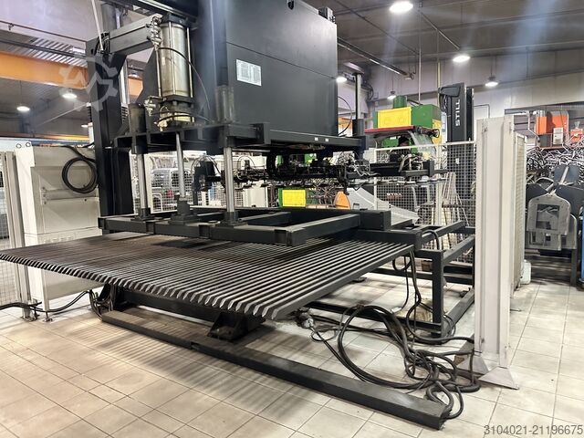 Alimenteur automatique de tôle Mazak EMC3015