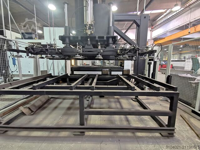 Alimenteur automatique de tôle Mazak EMC3015