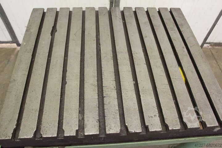 Szorítólemez T-résszel unbekannt 1350/1150/H825 mm