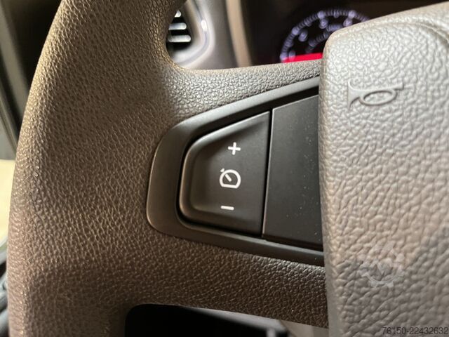 รถบรรทุกพื้นเรียบแบบดับเบิ้ลแค็บ Nissan INTERSTAR L3 145 PK / Open Laadbak / Dubbel Cab...