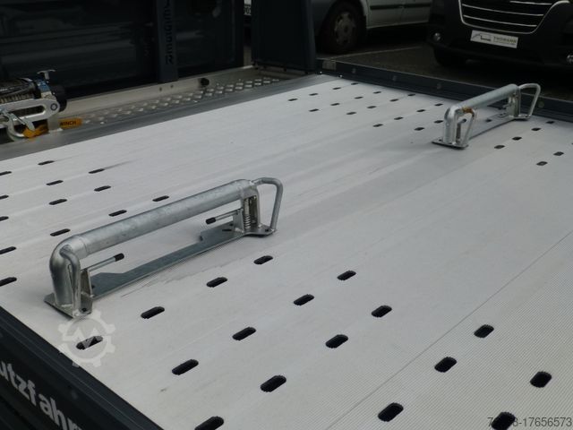 Autotransporter IVECO Daily 35S18 Autotransporter  NAVI ACC Temp.