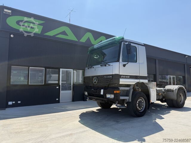 Tractor estándar Mercedes-Benz Actros 2048 4x4 Retarder Kipphydraulik