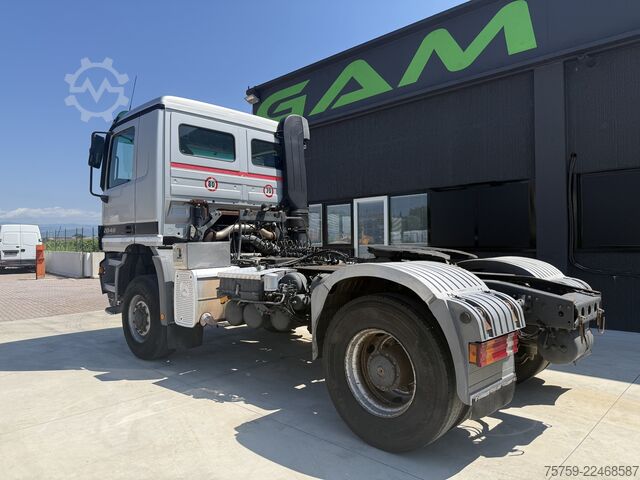 Tractor estándar Mercedes-Benz Actros 2048 4x4 Retarder Kipphydraulik