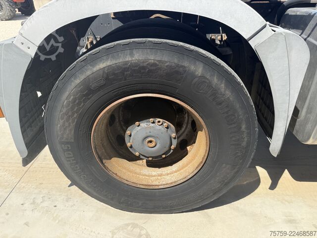 Tractor estándar Mercedes-Benz Actros 2048 4x4 Retarder Kipphydraulik