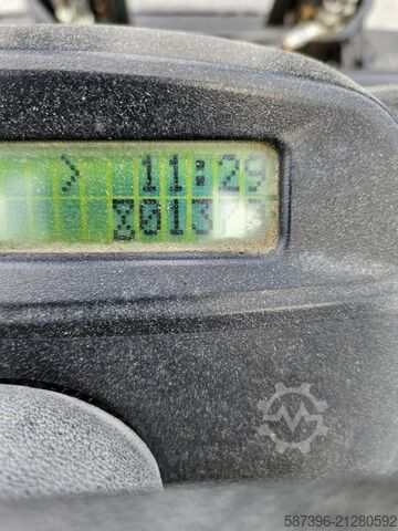 LPG Forklifts Yale GLP25VX