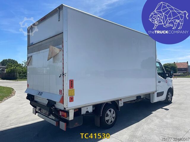 Matkalaukku Renault Master