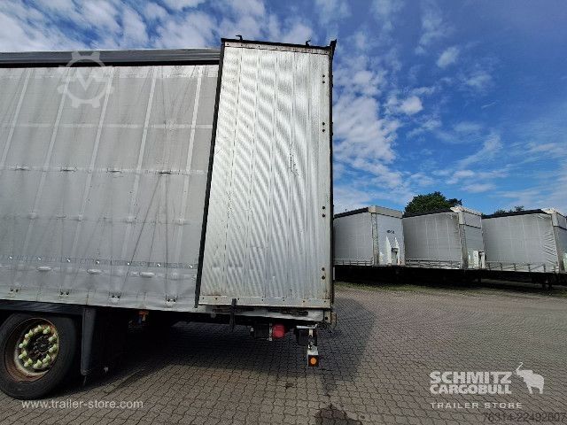 Semi-reboque aberto com lona Schmitz Cargobull Curtainsider Mega Getränke