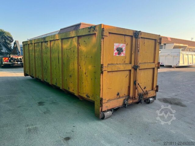 Container cu cârlig  CONTAINER SCARRABILE USATO A CIELO APERTO