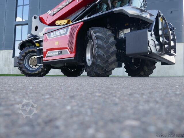 Penumpuk pemutar Manitou MRT 2260
